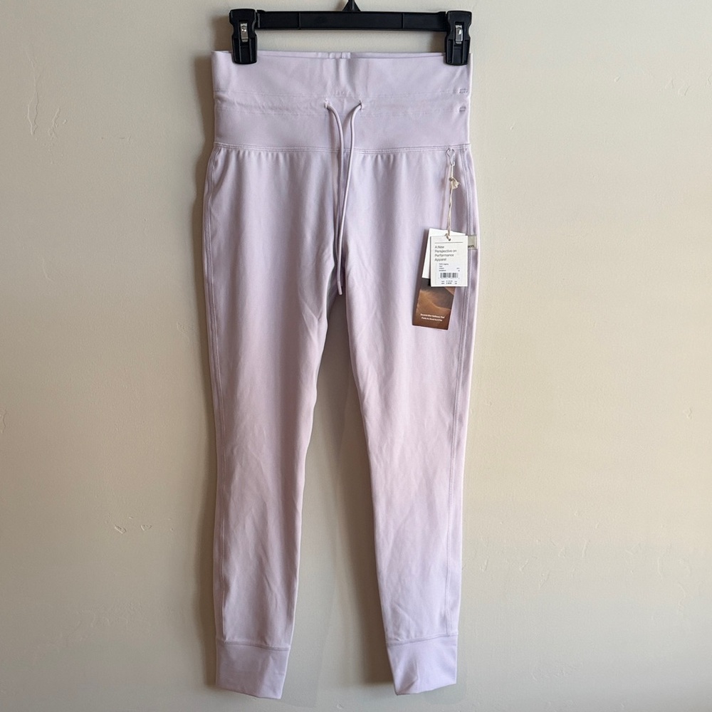 NWT Vuori Daily Legging – Opal – 7/8 Length – Ultra Soft
